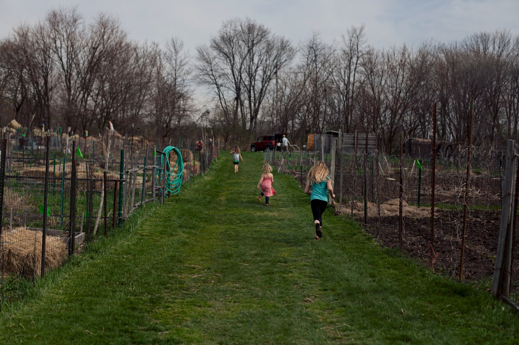 GardenOpeningDay-003